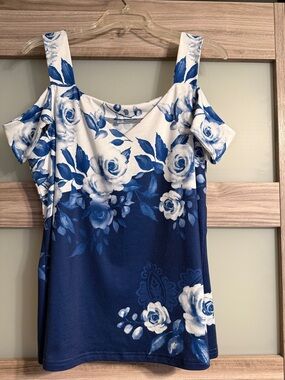Women's Blue & White Floral Cold-Shoulder Tank Top
